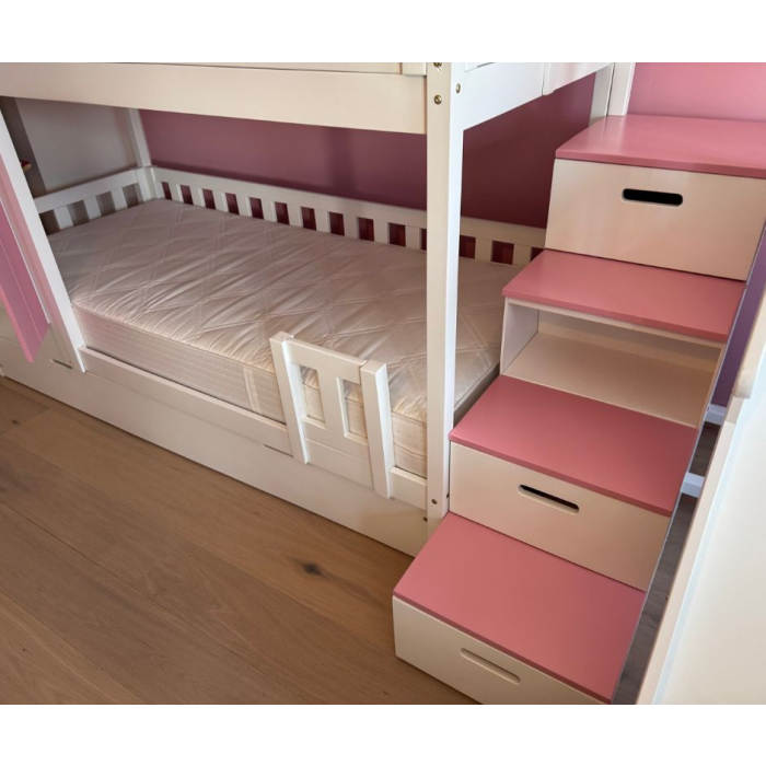 Etagenbett für Kinder mit Treppe, Rutsche und Absturzsicherung in Graz